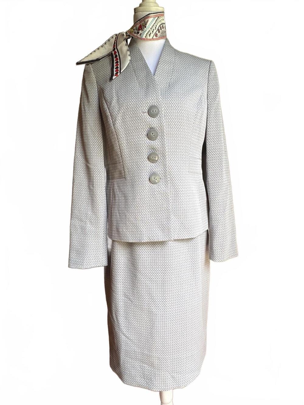 Le Suit 2-piece skirt and blazer in silver grey 6